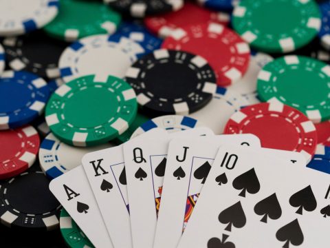 Texas Hold’em cơ bản & cách chơi một ván bài poker